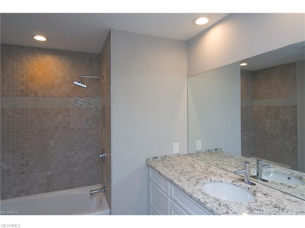 117 Partridge Ln, Hunting Valley, OH 44022