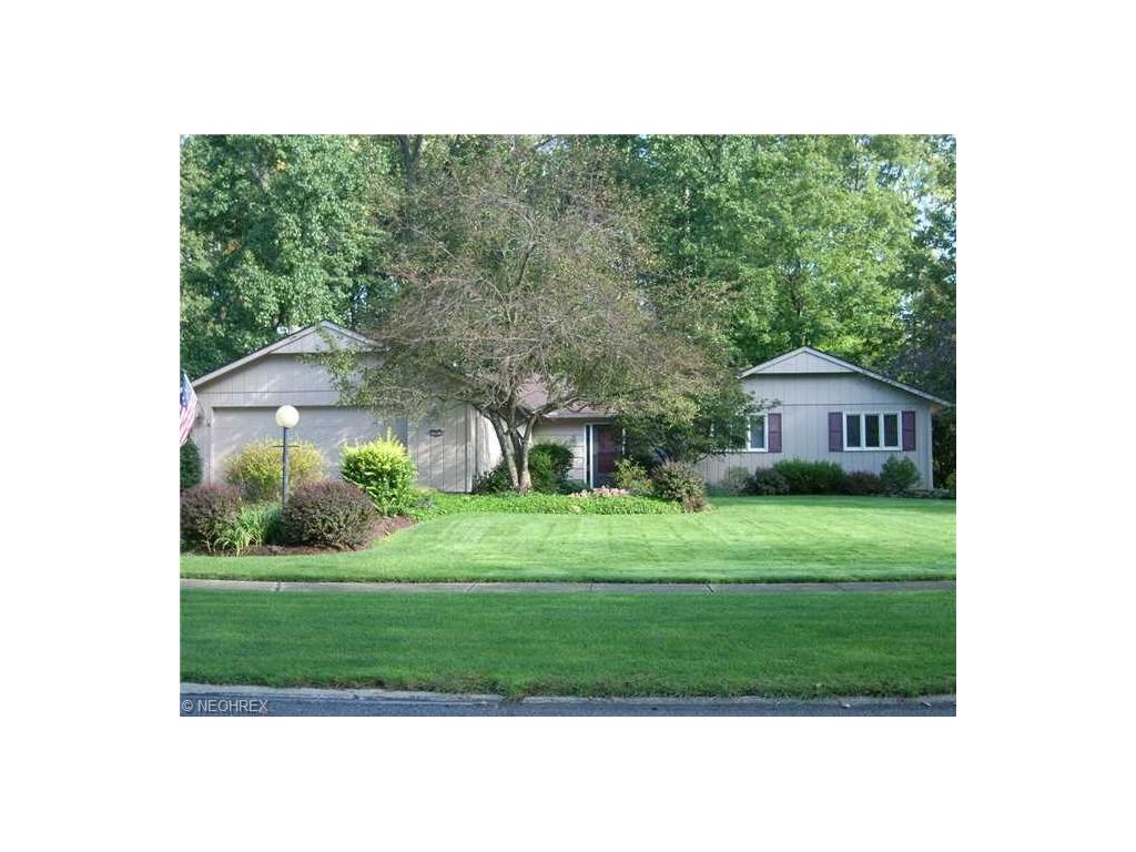 5847 Hickory Trl, North Ridgeville, OH 44039