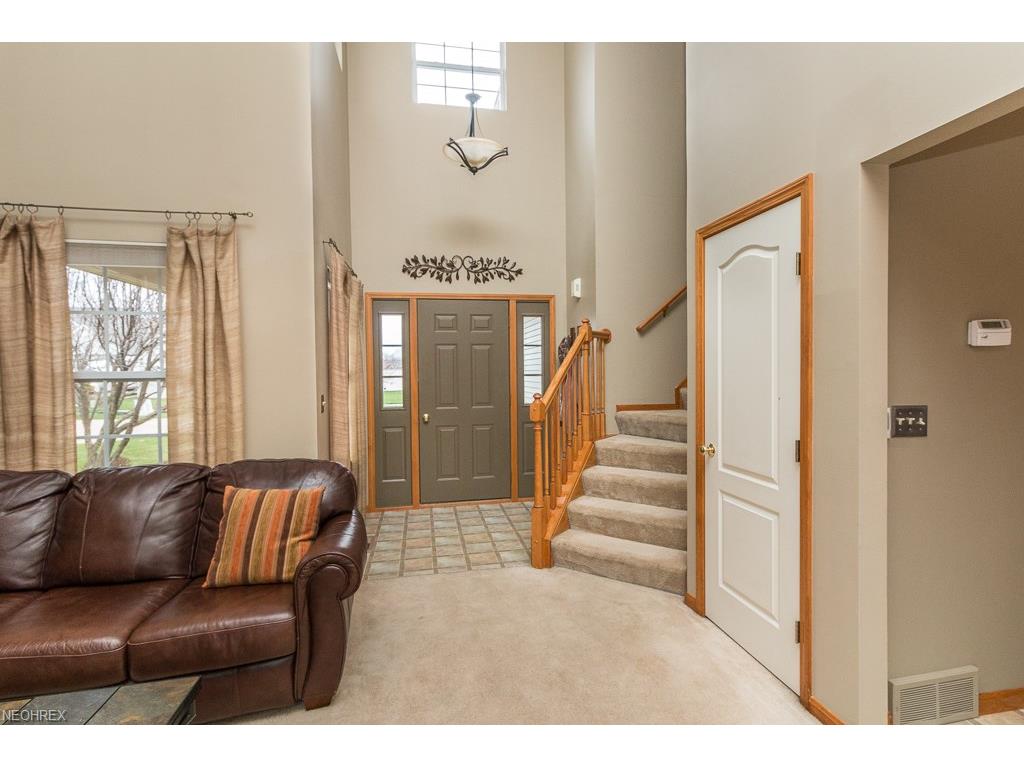 5562 Ridgeview Blvd, North Ridgeville, OH 44039