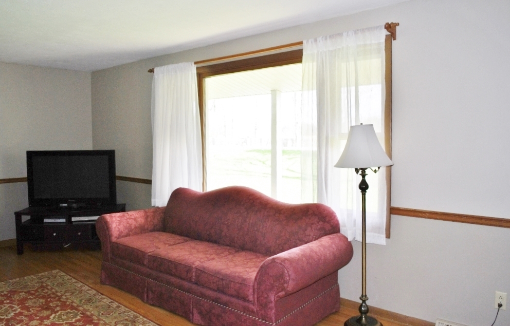32588 Chestnut Ridge Rd., North Ridgeville, OH 44039