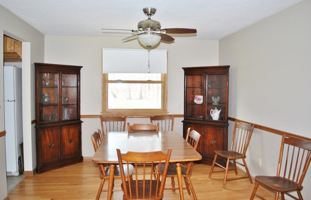 32588 Chestnut Ridge Rd., North Ridgeville, OH 44039