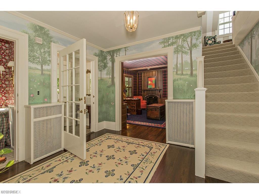 1249 Chagrin River Rd, Gates Mills, OH 44040