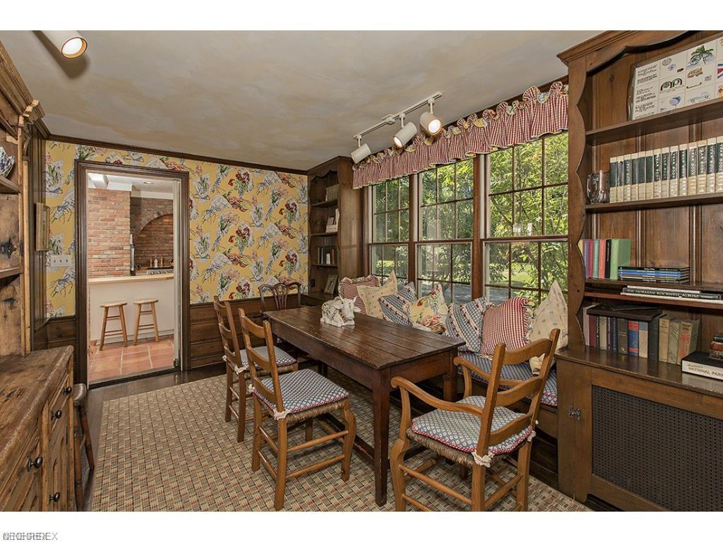 1249 Chagrin River Rd, Gates Mills, OH 44040