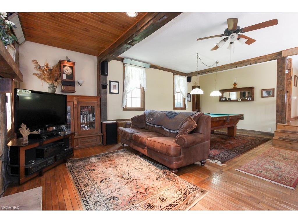 14215 Mayfield Rd, Huntsburg, OH 44046