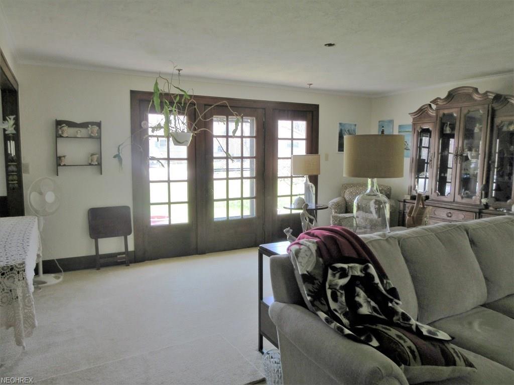 1664 Heather Rd, Madison, OH 44057