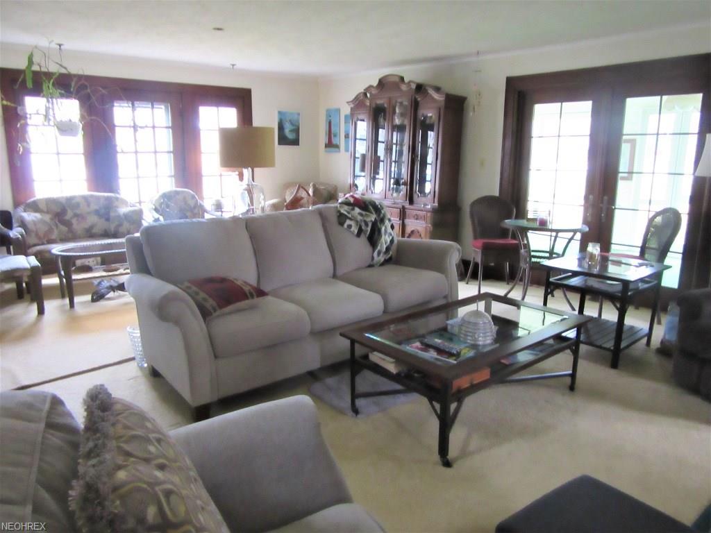 1664 Heather Rd, Madison, OH 44057