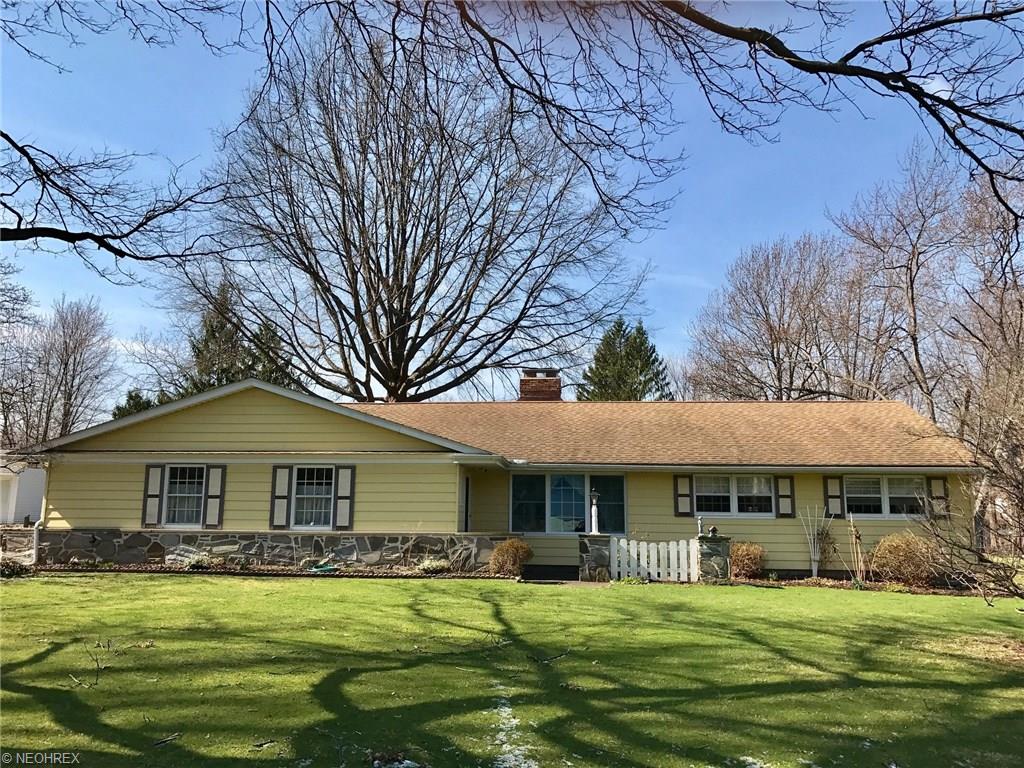 7382 Holly Park Dr, Concord, OH 44060