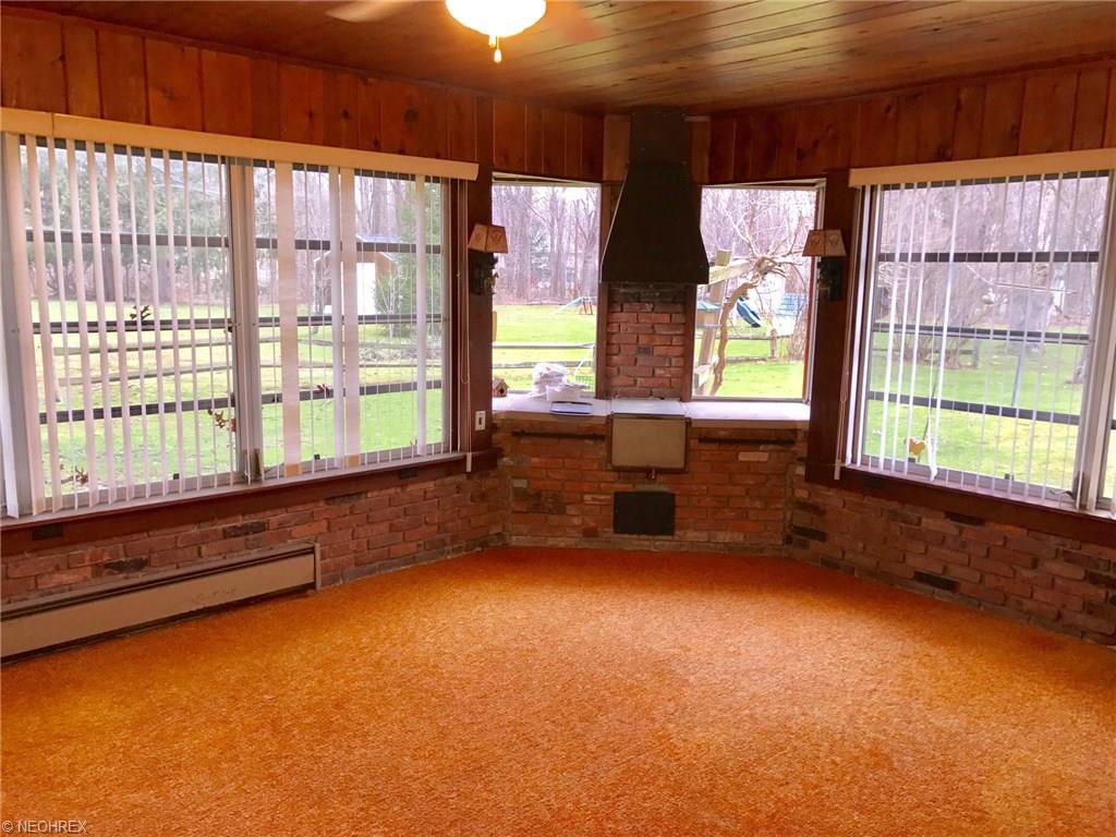7382 Holly Park Dr, Concord, OH 44060