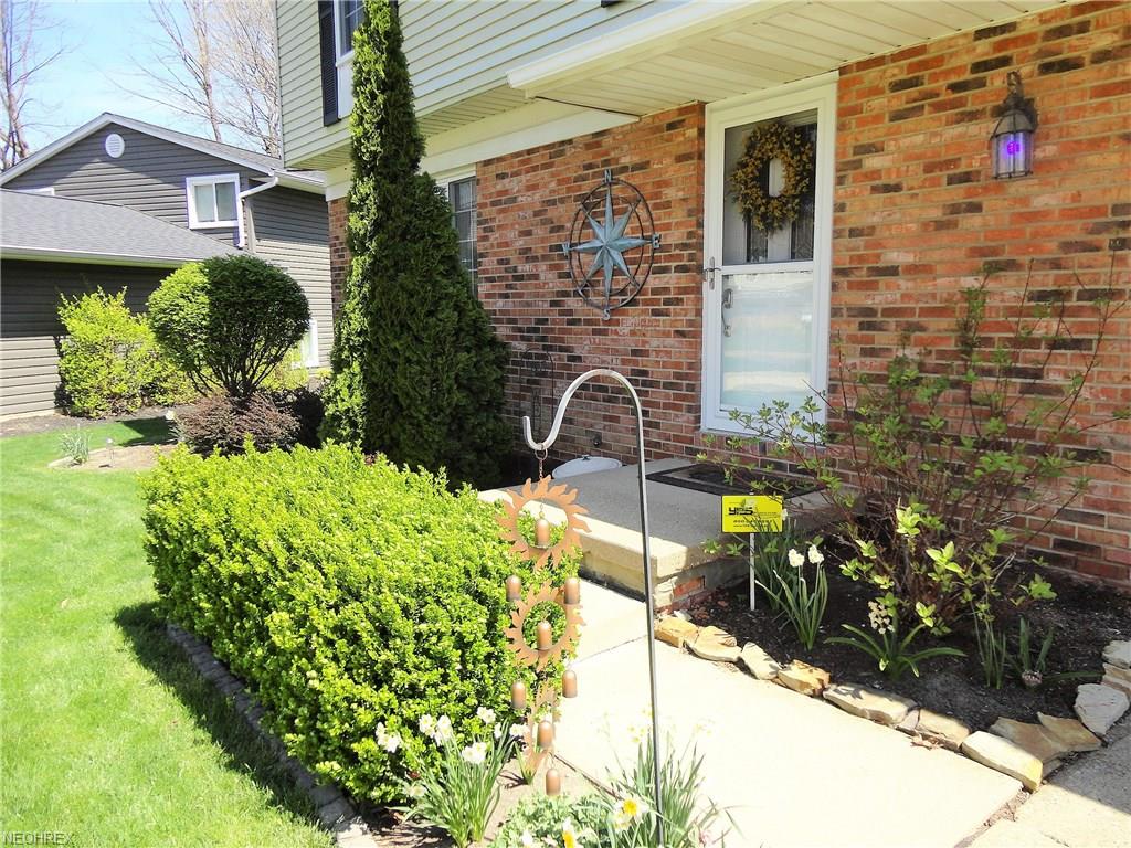 5777 Fenwood Ct, Mentor-on-the-Lake, OH 44060