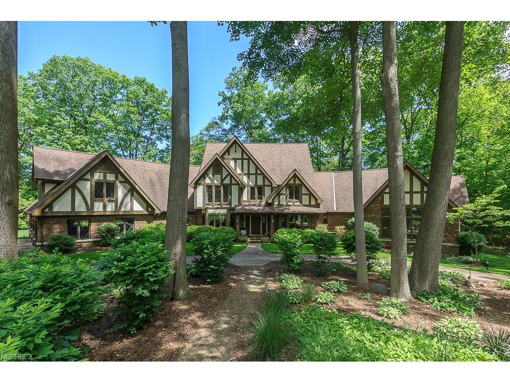 8655 Whitetail Run Ln, Kirtland Hills, OH 44060