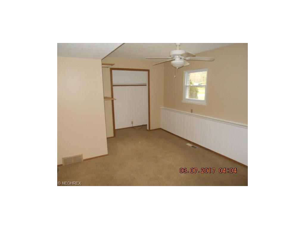 8027 South Gannett Rd, Northfield, OH 44067