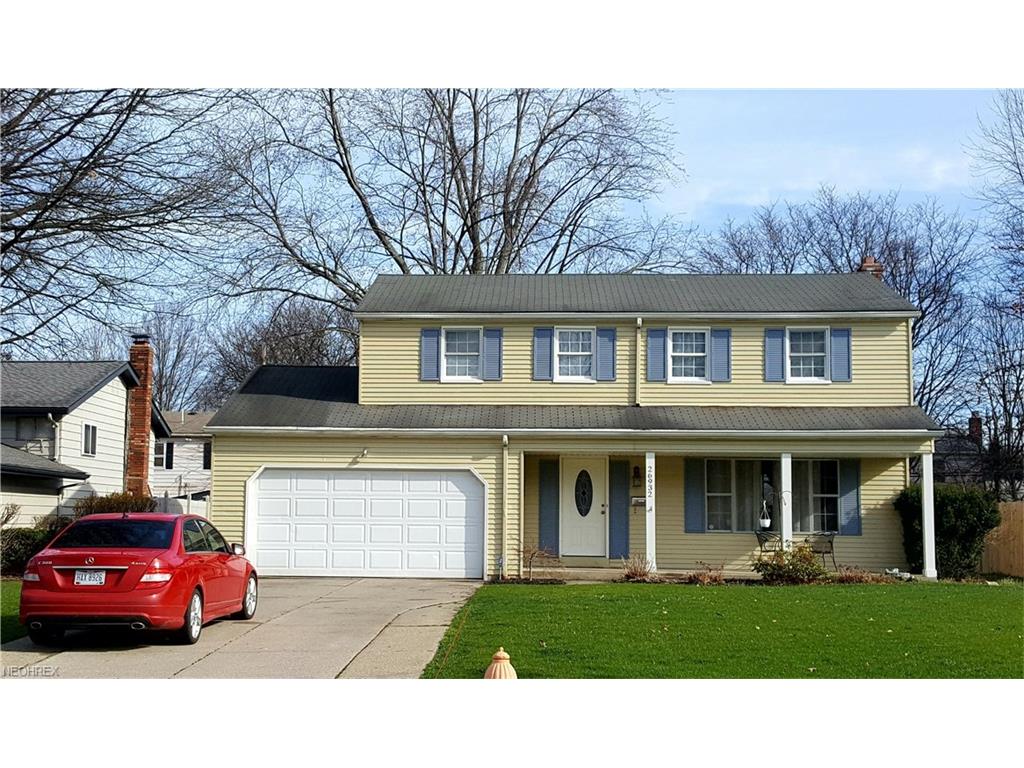 26932 Sudbury Dr, North Olmsted, OH 44070