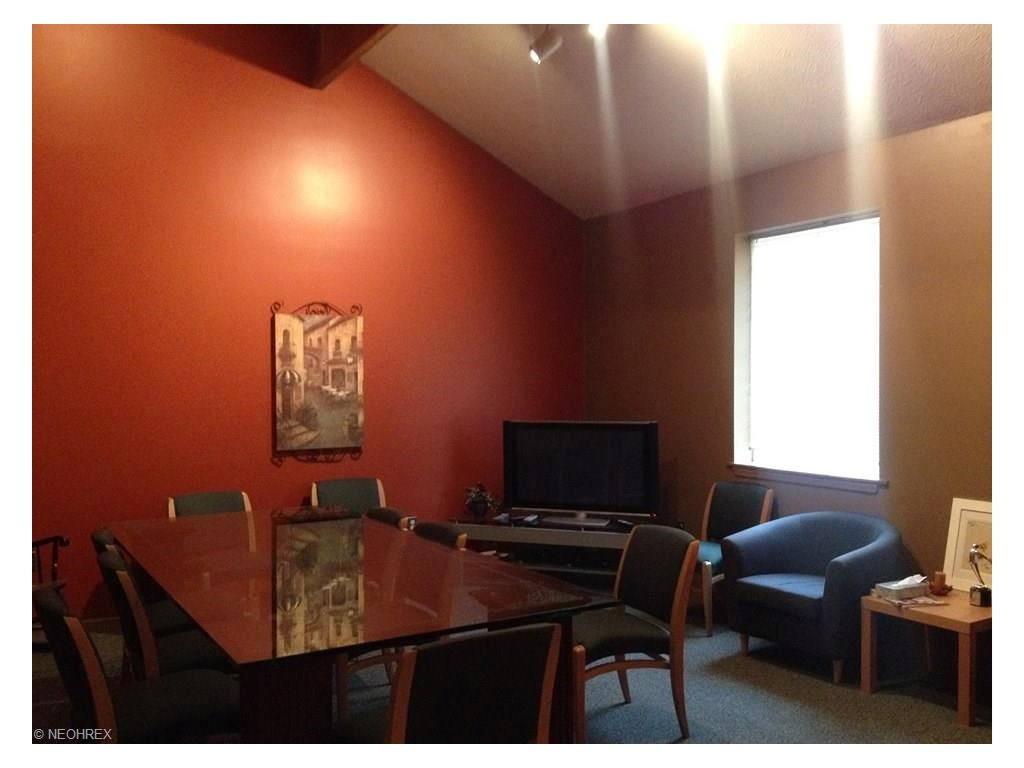 North Olmsted, OH 44070