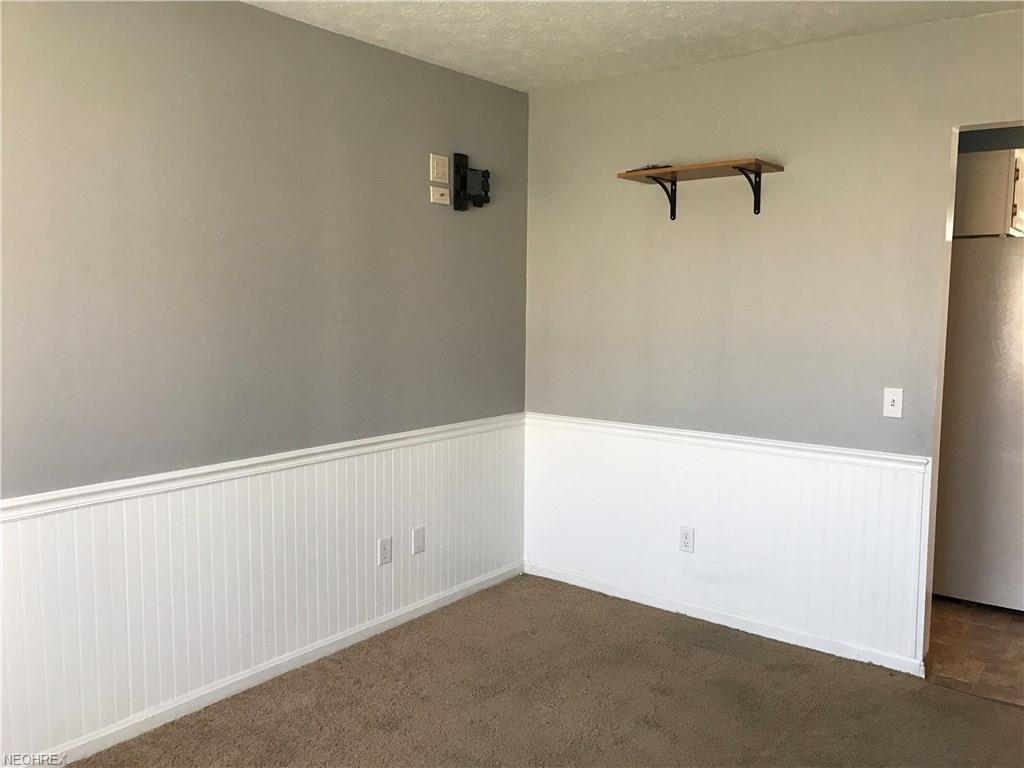 1141 Dartmouth Dr, Painesville, OH 44077