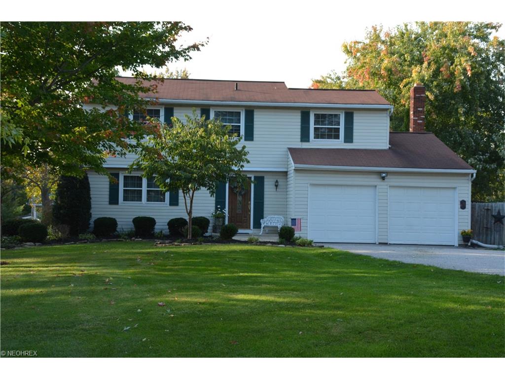 6404 Ledge Lake Ct, Concord, OH 44077