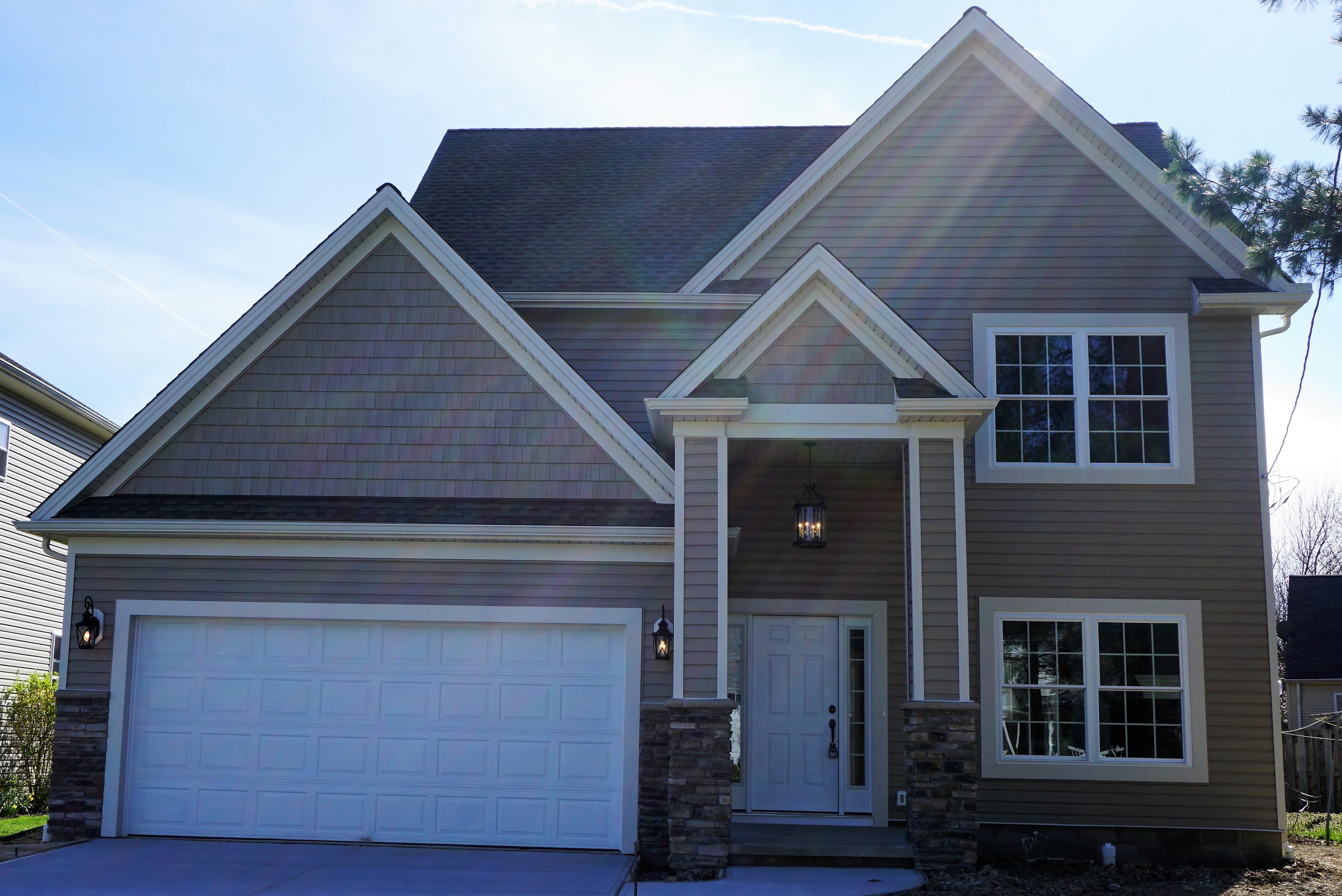 686 N Elmwood, Wickliffe, OH 44092