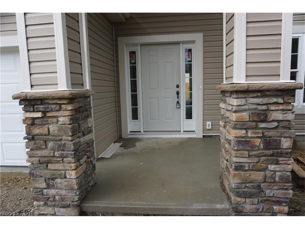 686 N Elmwood, Wickliffe, OH 44092