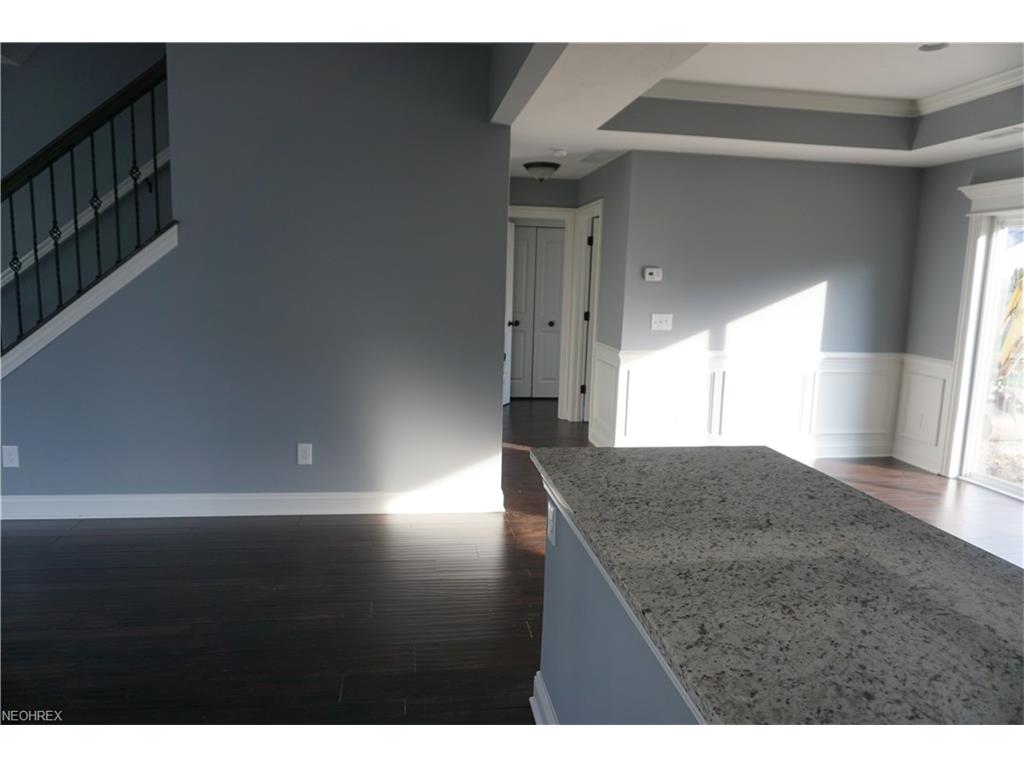 686 N Elmwood, Wickliffe, OH 44092