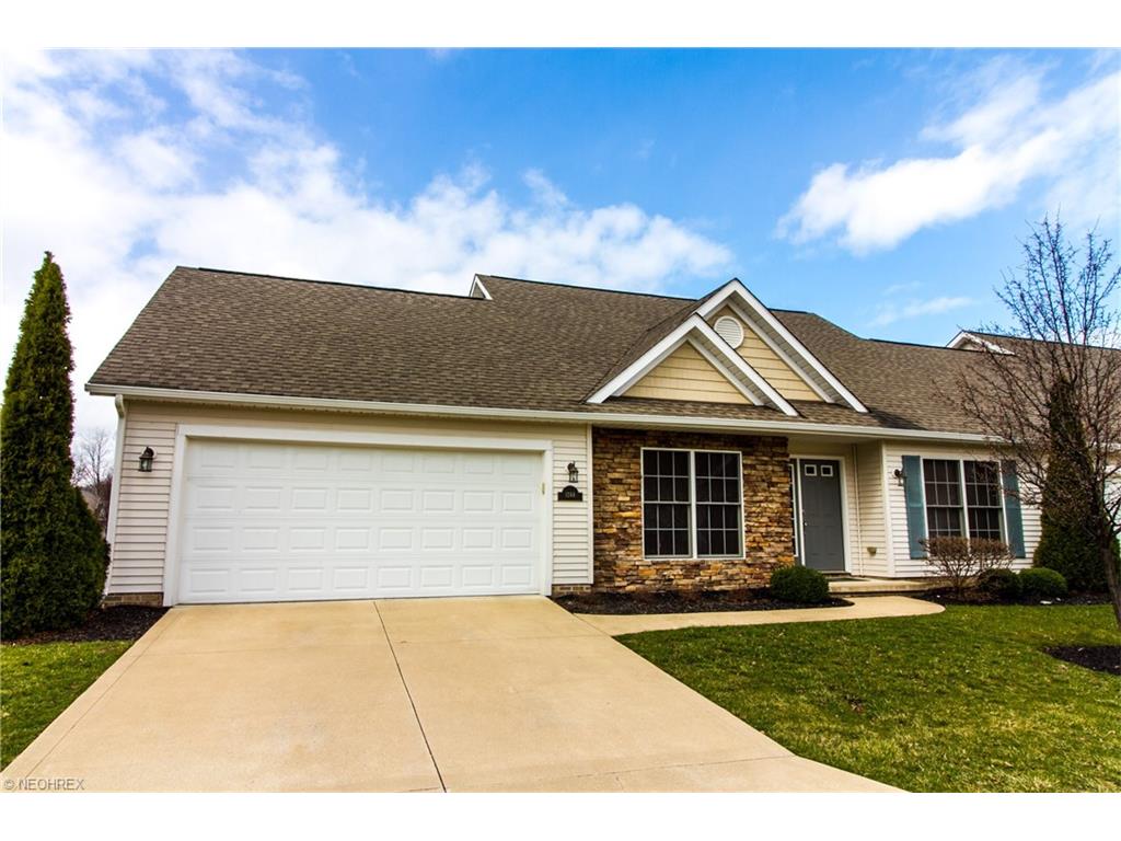 1244 Pebble Ct, Willoughby, OH 44094