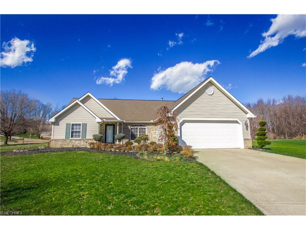 36585 Garretts Cove Dr, Eastlake, OH 44095