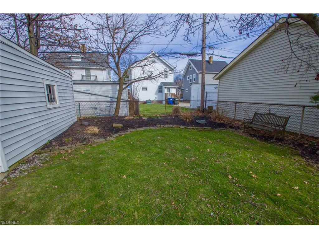 2175 Arthur Ave, Lakewood, OH 44107