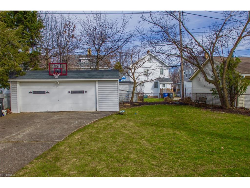2175 Arthur Ave, Lakewood, OH 44107