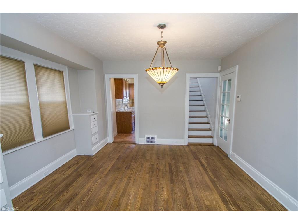 2175 Arthur Ave, Lakewood, OH 44107