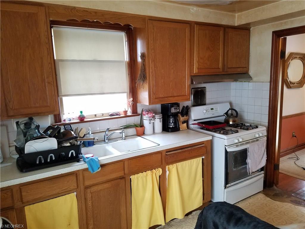 2590 Lakeview, Rocky River, OH 44116