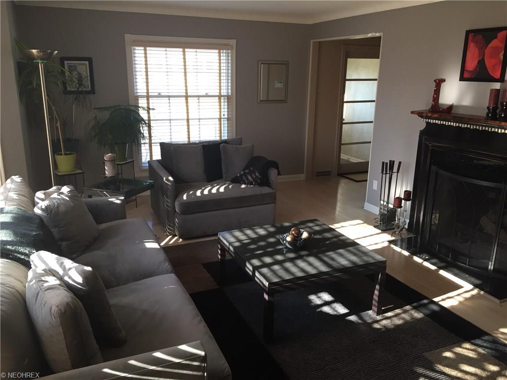 3539 Fairmount Blvd, Cleveland Heights, OH 44118