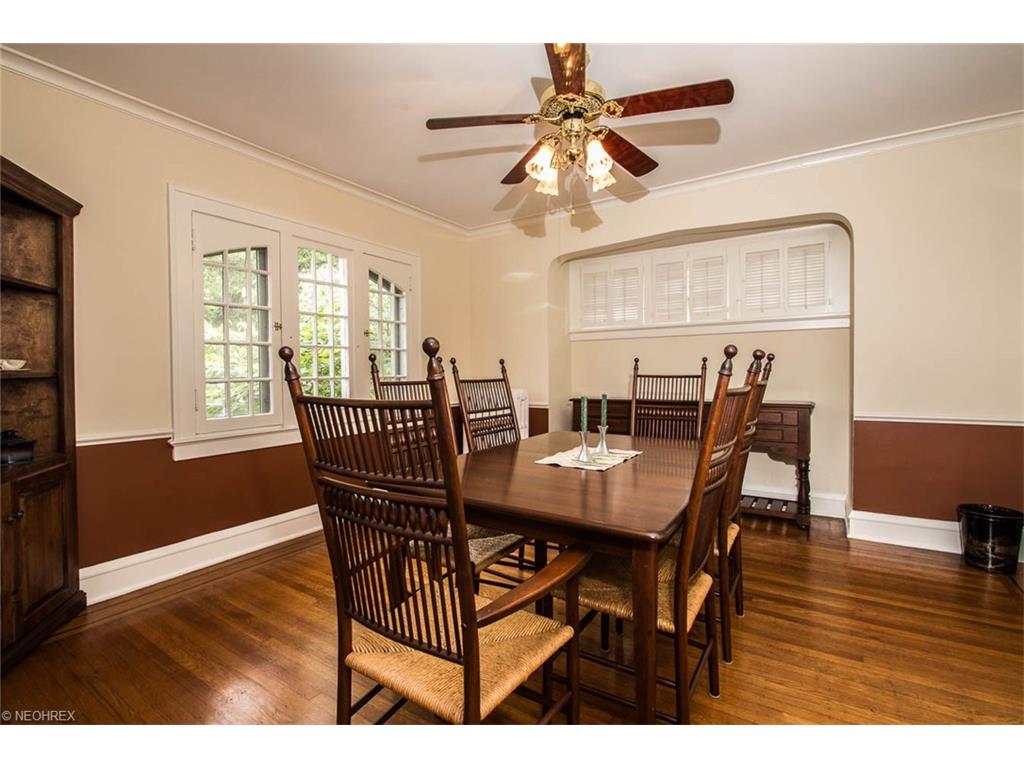 2900 Huntington Rd, Shaker Heights, OH 44120