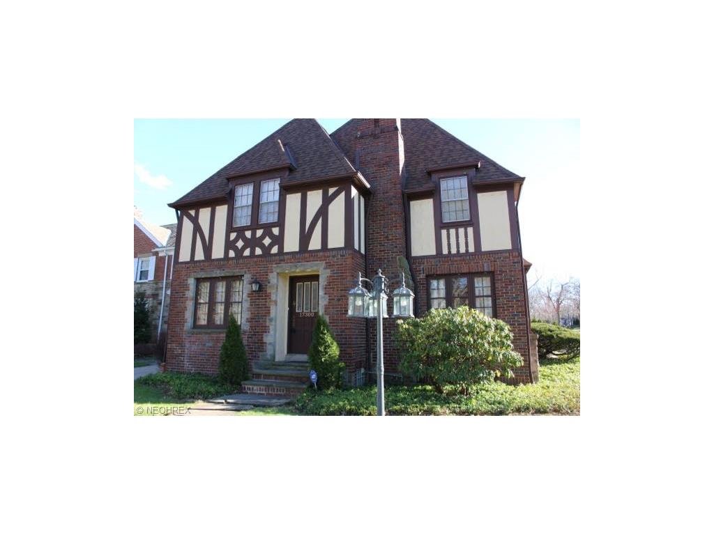 17300 Lomond Blvd, Shaker Heights, OH 44120