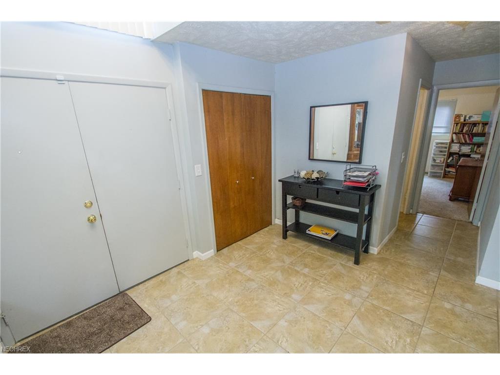 879 King George Blvd, South Euclid, OH 44121