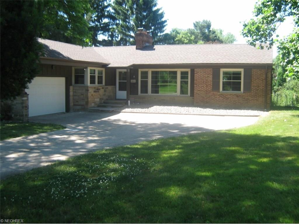 23400 Hazelmere Rd, Shaker Heights, OH 44122