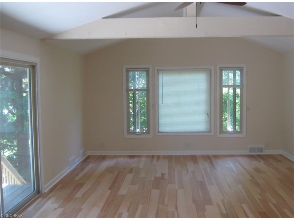 23400 Hazelmere Rd, Shaker Heights, OH 44122