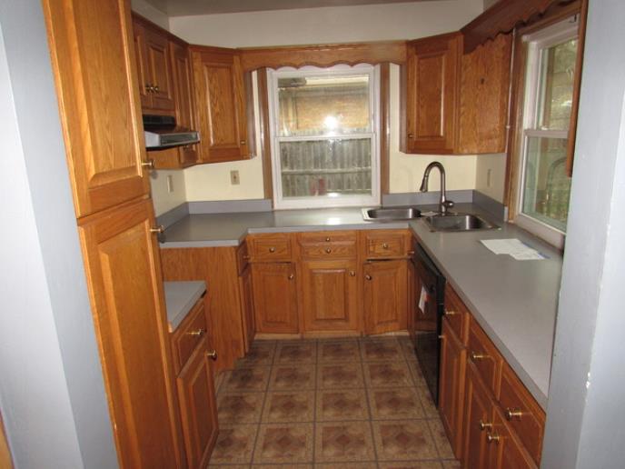 6945 W Pleasant ValParma, OH, 44129Cuyahoga County