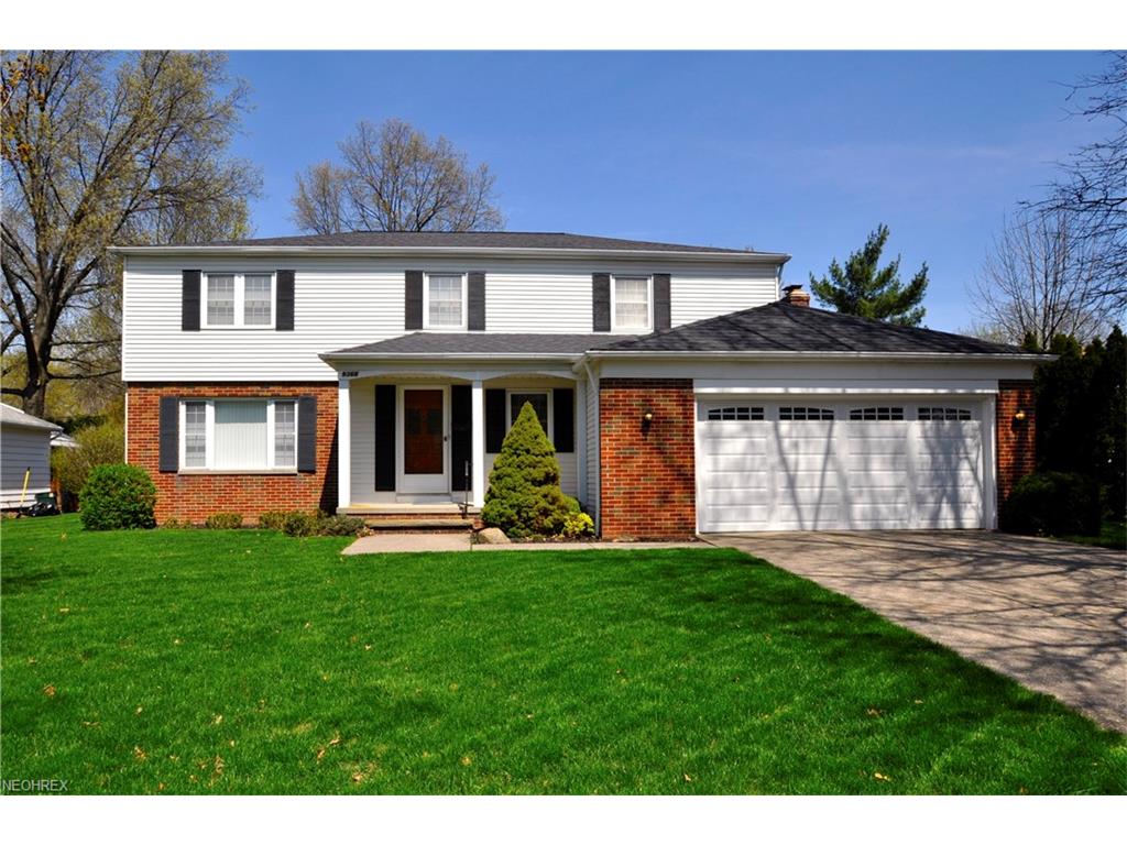 9366 Stoney Creek Ln, Parma Heights, OH 44130