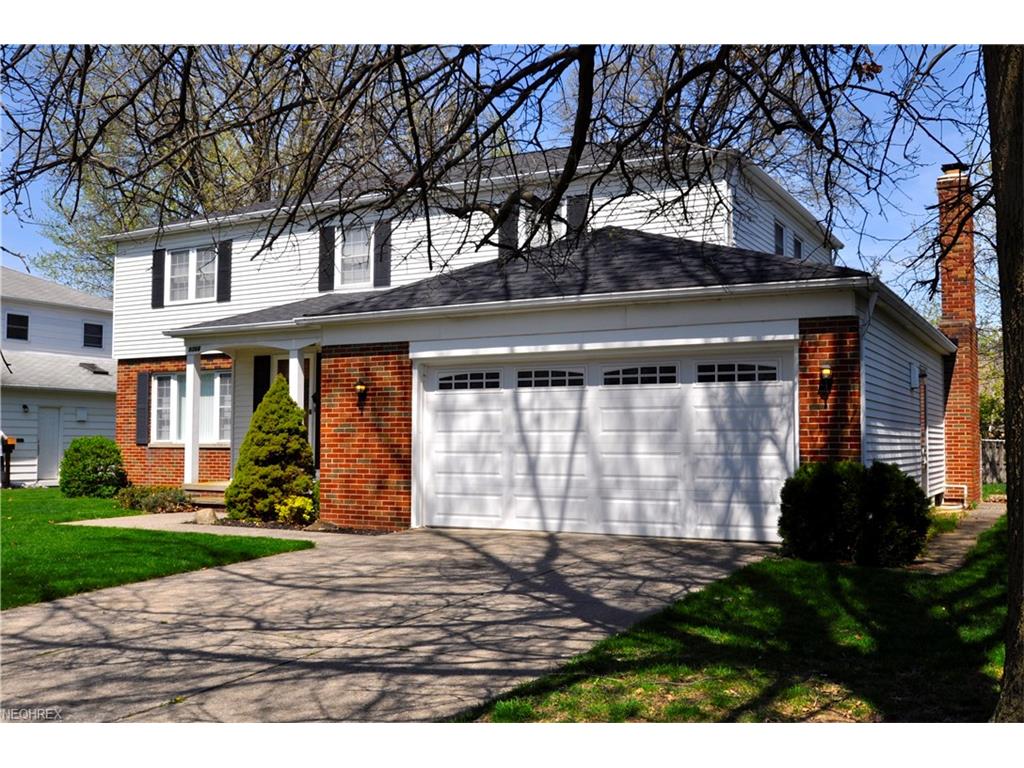 9366 Stoney Creek Ln, Parma Heights, OH 44130