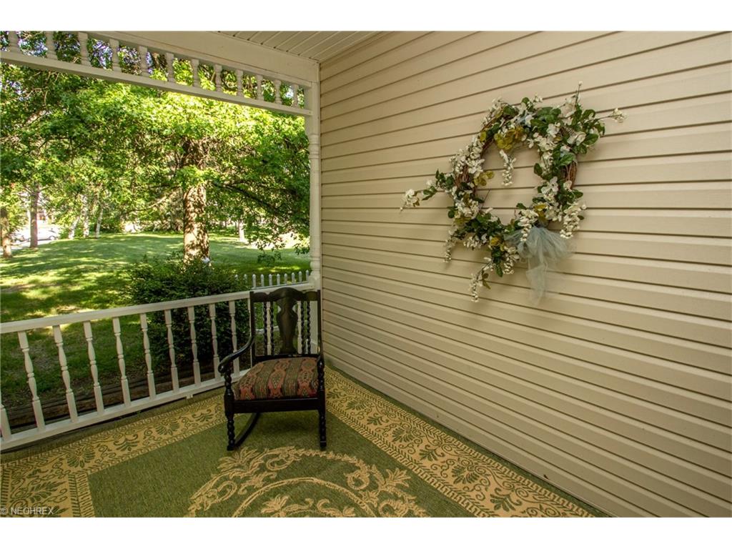 6460 Brecksville Rd, Independence, OH 44131