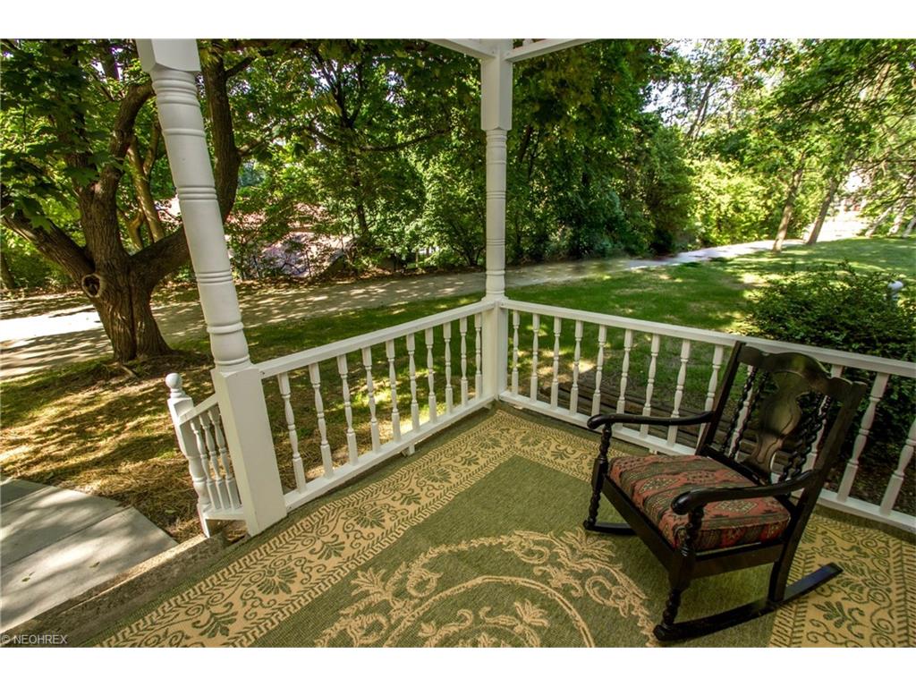 6460 Brecksville Rd, Independence, OH 44131