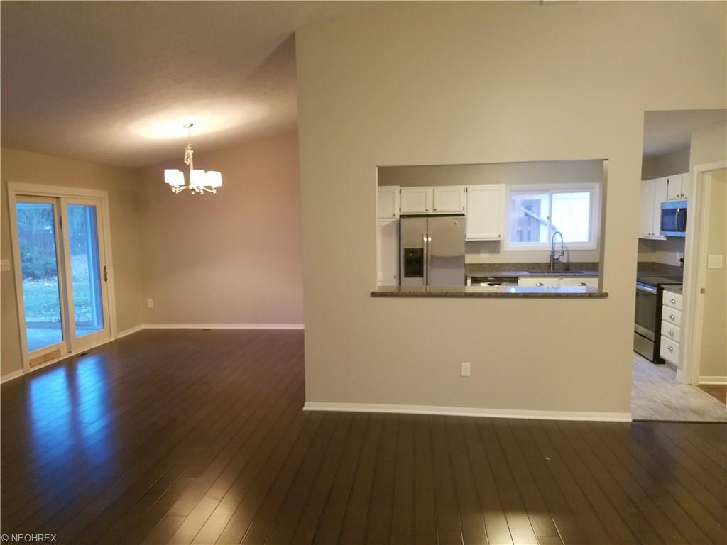14548 Hartford Trl, Strongsville, OH 44136