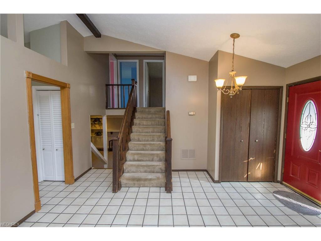 19090 Turkey Meadow Ln, Strongsville, OH 44136