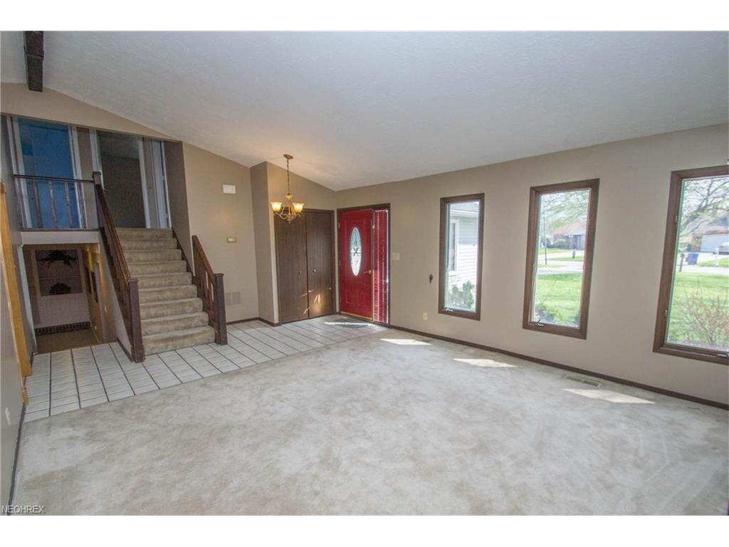 19090 Turkey Meadow Ln, Strongsville, OH 44136
