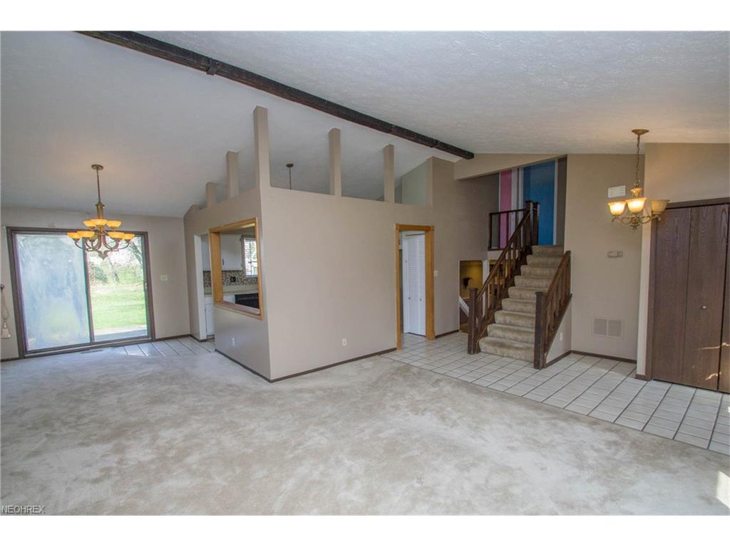 19090 Turkey Meadow Ln, Strongsville, OH 44136