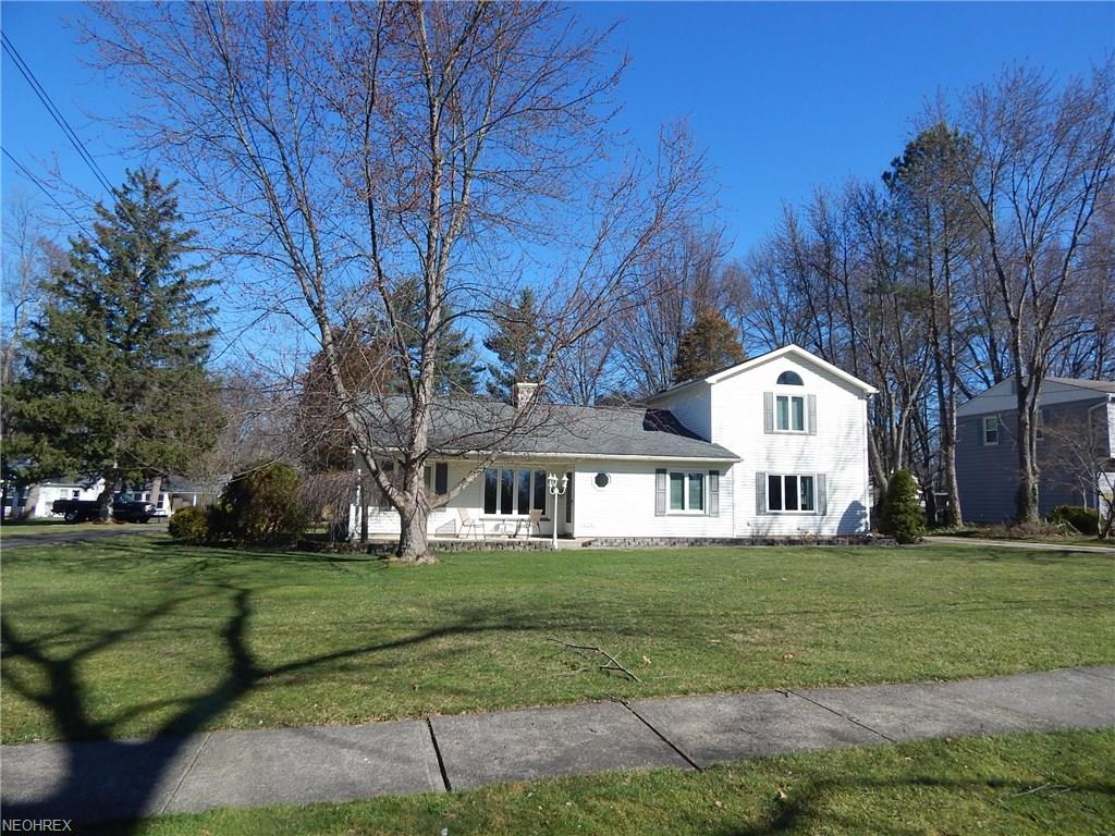26232 Cranage Rd, Olmsted Falls, OH 44138