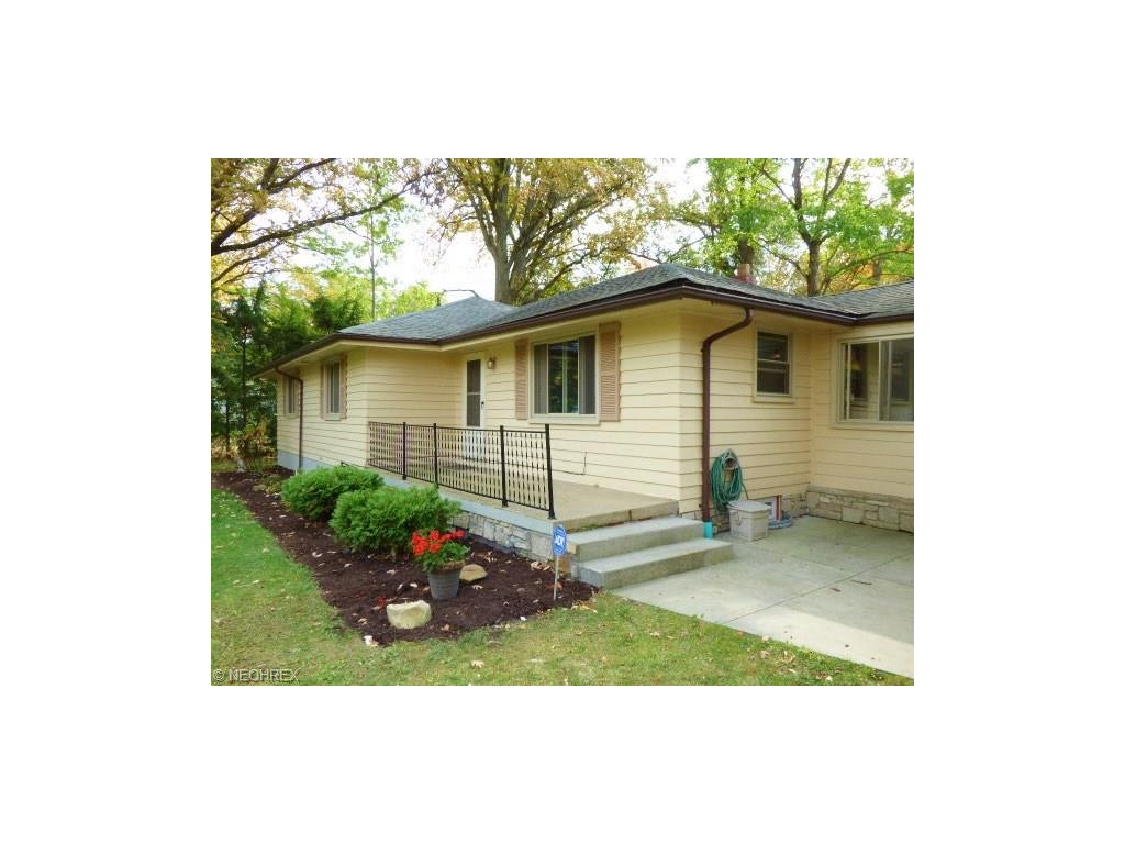39690 Edith St, Solon, OH 44139