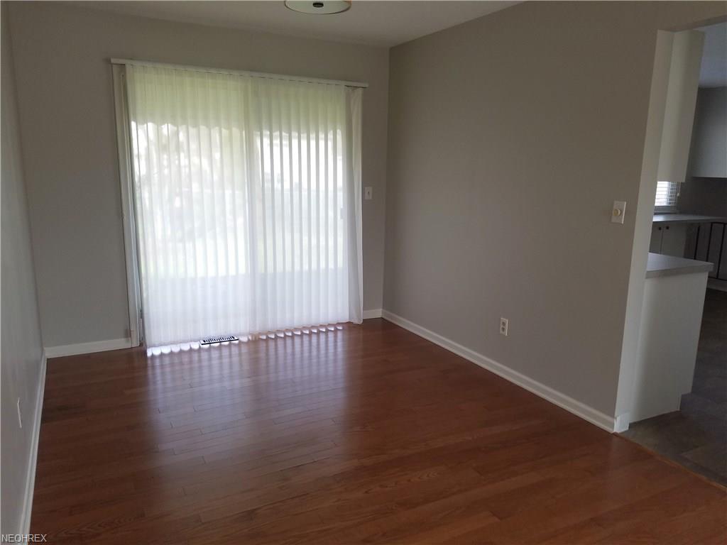 6614 Forest Glen Ave, Solon, OH 44139