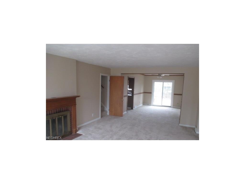 485 Columbia Rd, Bay Village, OH 44140