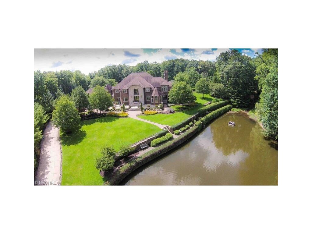 9755 Reserve Run, Brecksville, OH 44141