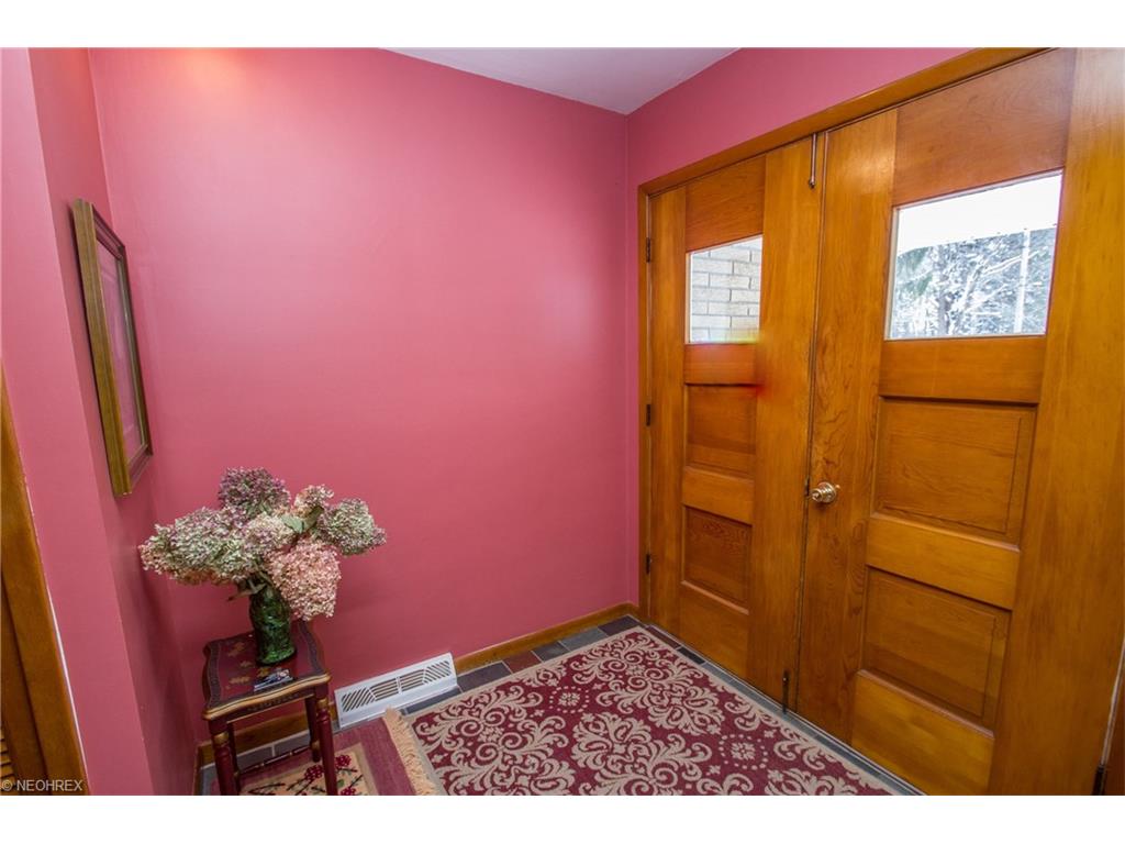 1892 West Edgerton Rd, Broadview Heights, OH 44147