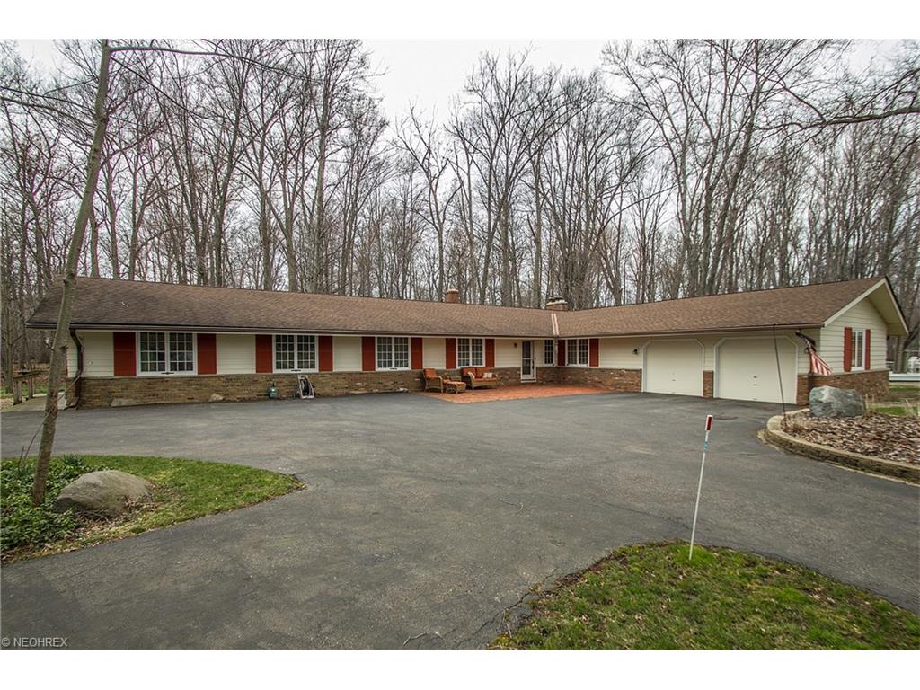 9934 Fairtree Dr, Strongsville, OH 44149